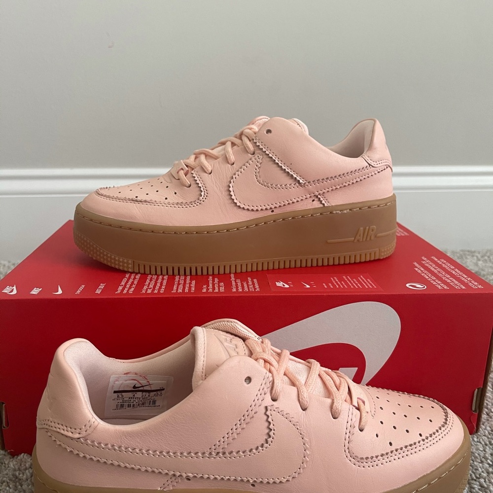 Pink Nike Air Force 1’s women’s 6.5